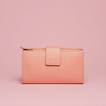 Portafoglio midi donna in pelle liscia colore rosa cipria artigianale Aut Aut Studio – vista frontale